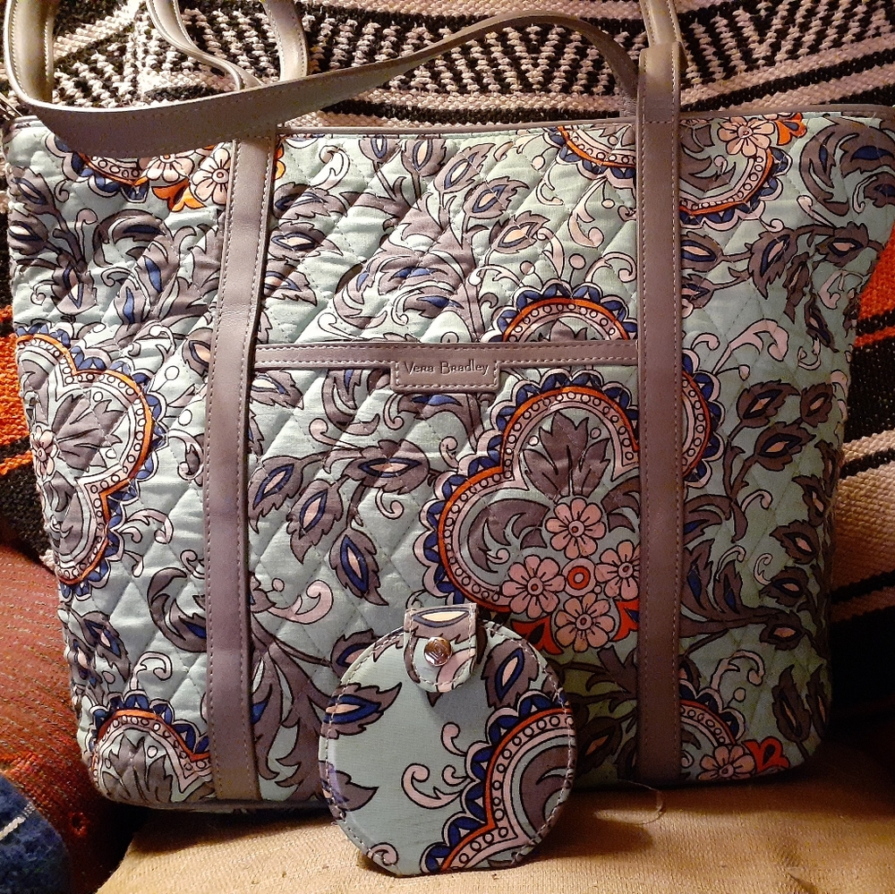 Vera Bradley purse with matching mirror